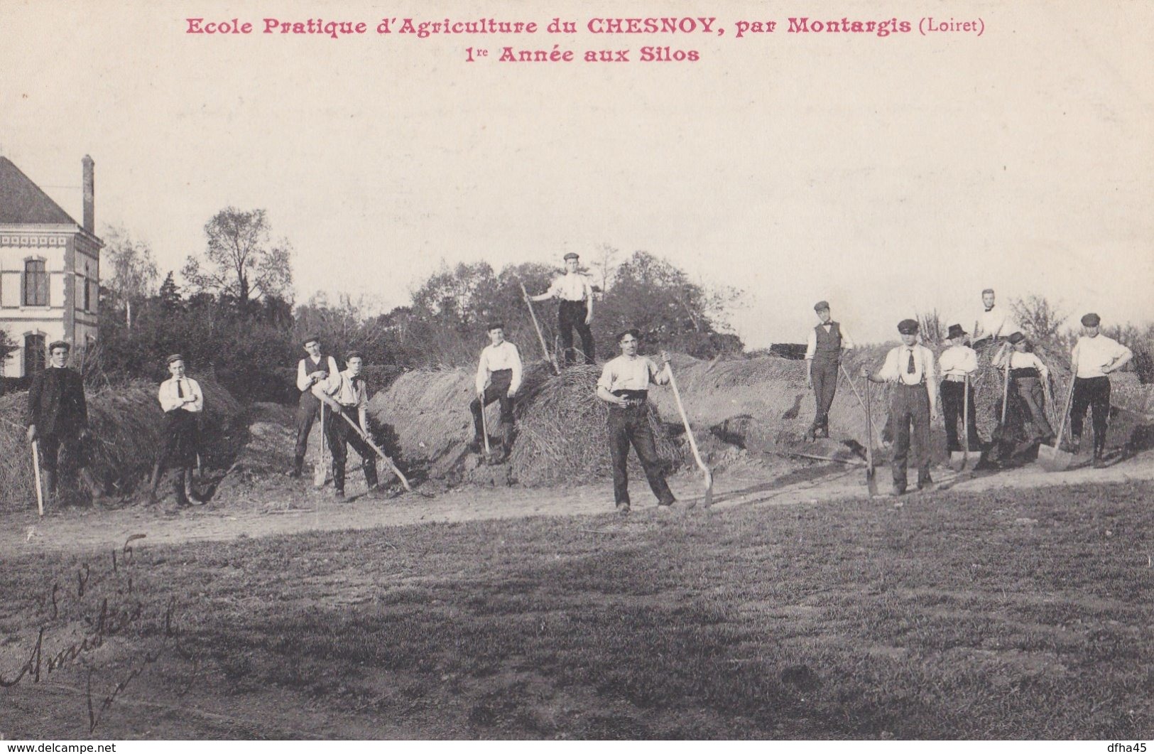 Montargis : Ecole Pratique D'Agriculture Du Chesnoy - 1 ère Année Aux Silos - Montargis