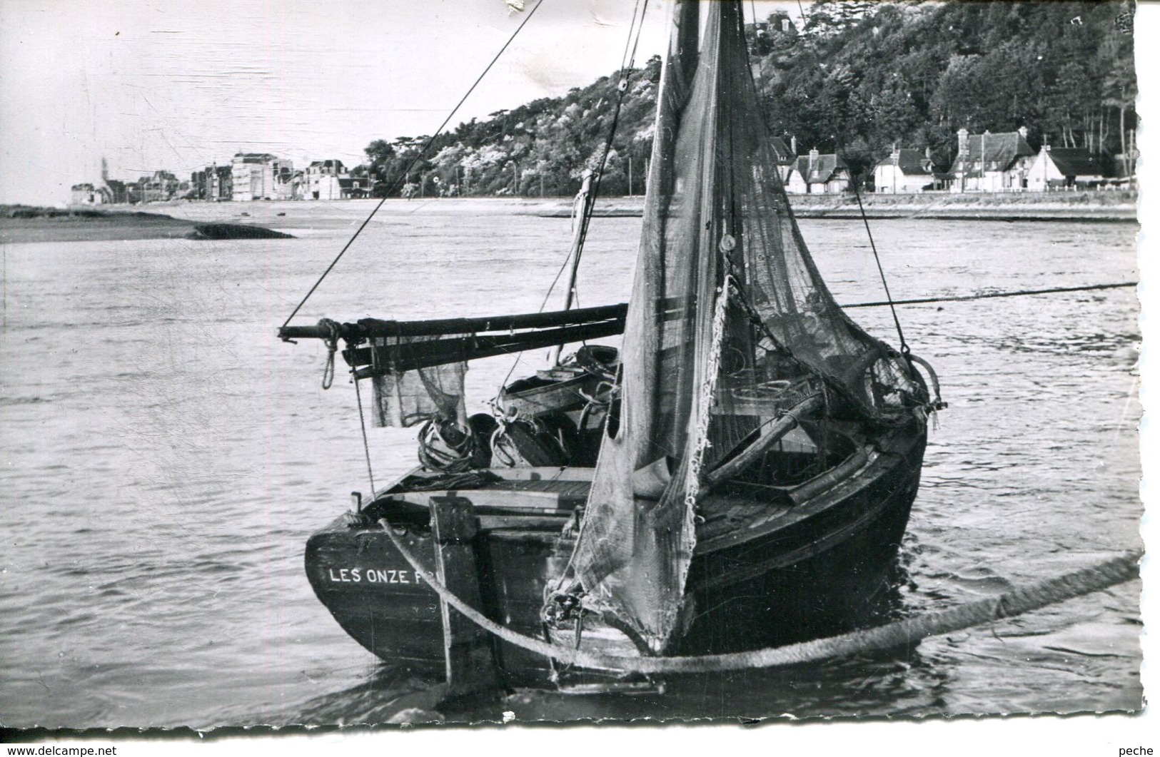 N°77086 -cpsm Dives Sur Mer -bateaux De Pêche- - Pêche