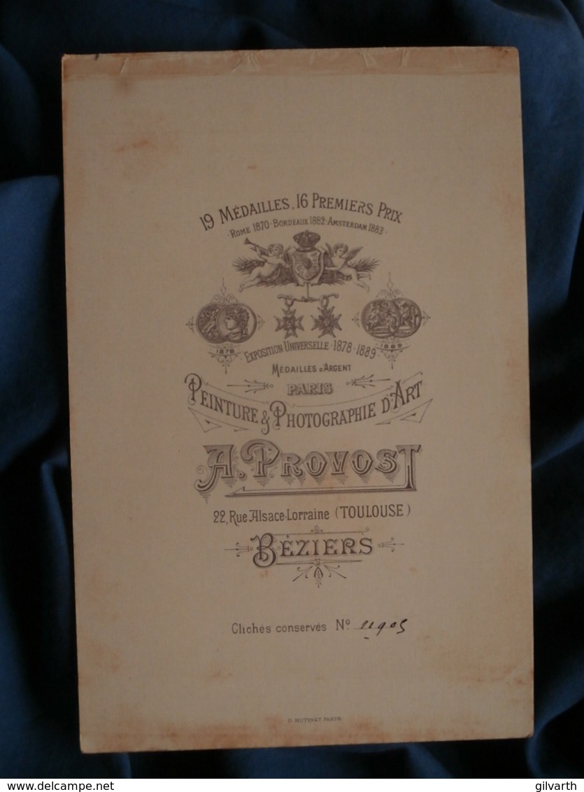 Photo Format Cabinet  Provost à Béziers  Portrait Homme  Col Cassé  Cheveux  Coupe En Brosse  CA 1890 - L467 - Anciennes (Av. 1900)