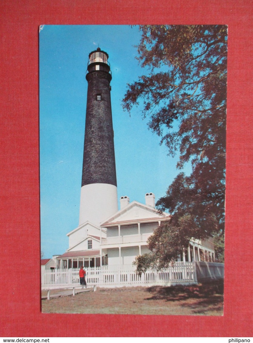 - Florida > Pensacola  Lighthouse >  Ref 3664 - Pensacola