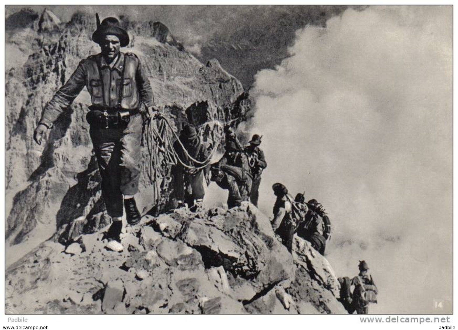 Carte Postale Escalade  Alpinisme  Trés Beau Plan - Bergsteigen