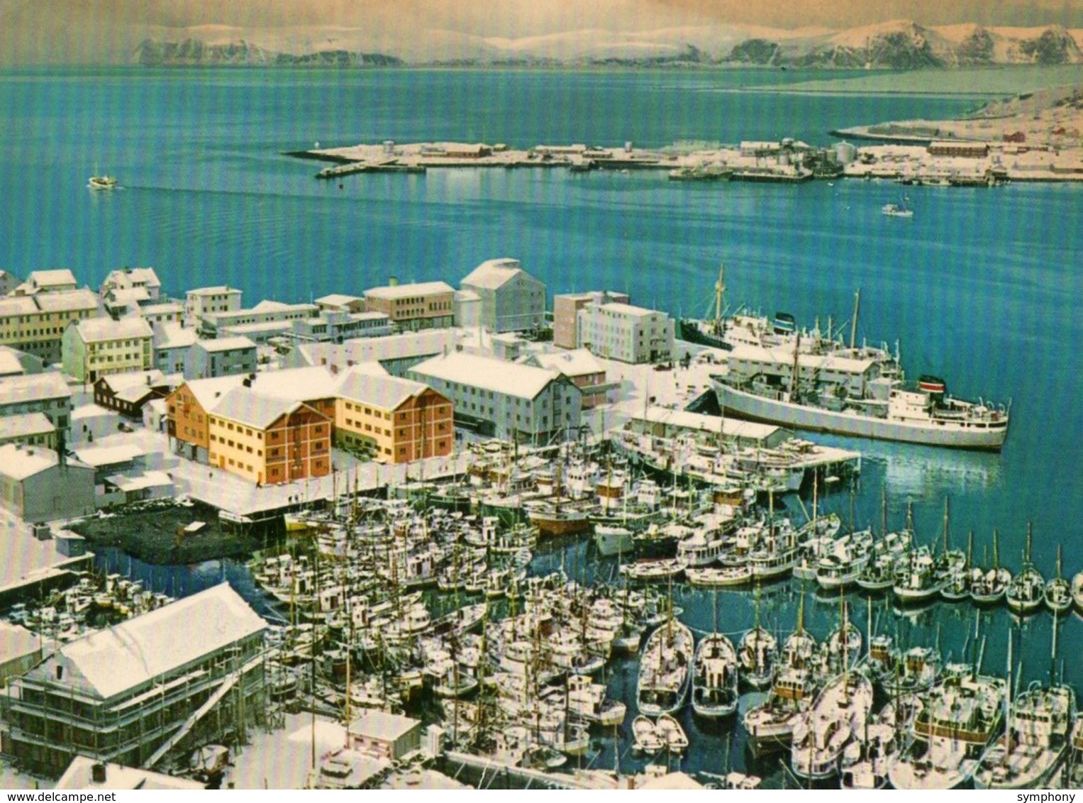 Norvége. CPSM.  HAMMERFEST.  I. Winterdrakt.  The Harbour Ares On A Winter's Day.  1974. - Norway