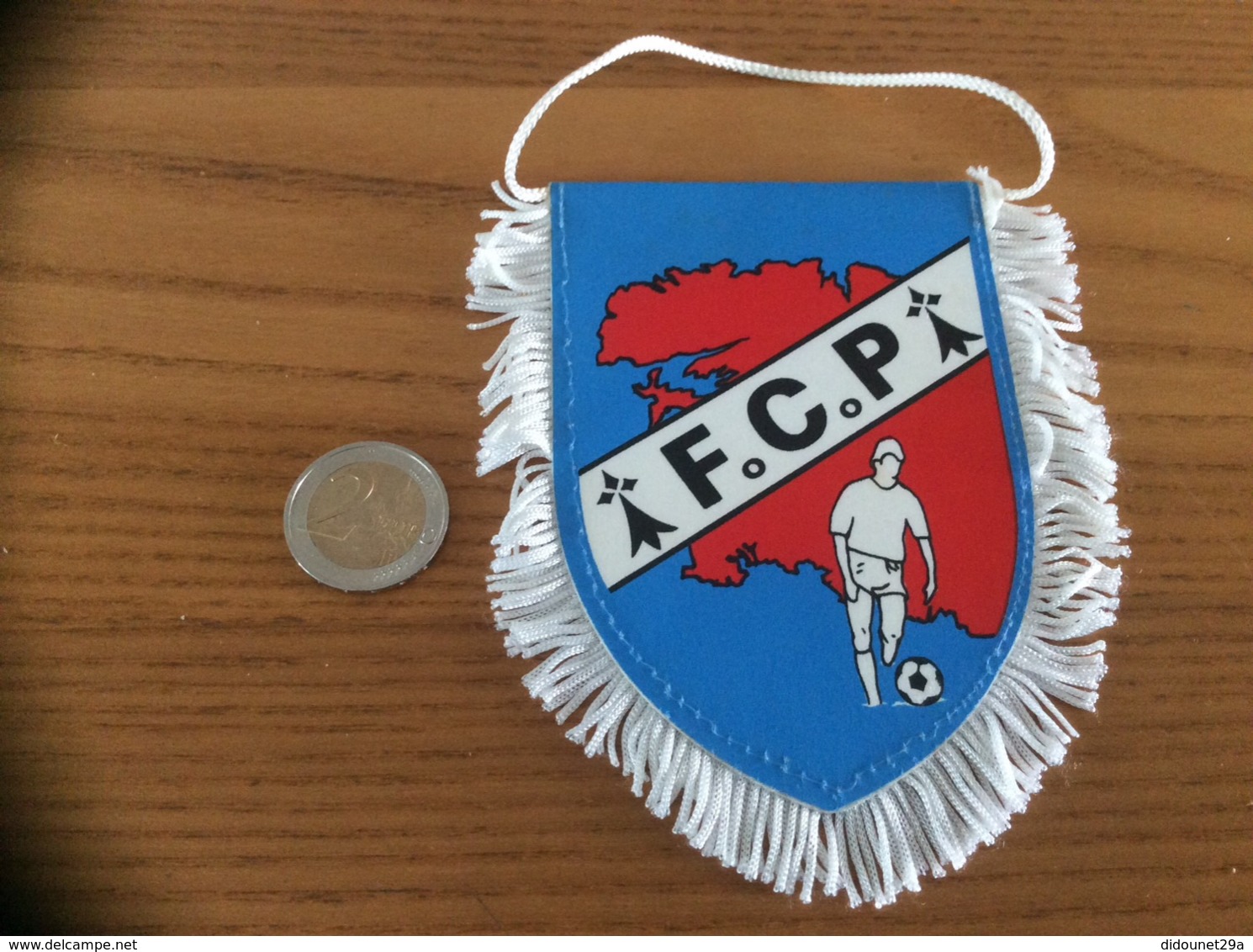 Fanion «FCP - FOOTBALL CLUB DU PORZAY » (hermine, Bretagne) - Apparel, Souvenirs & Other