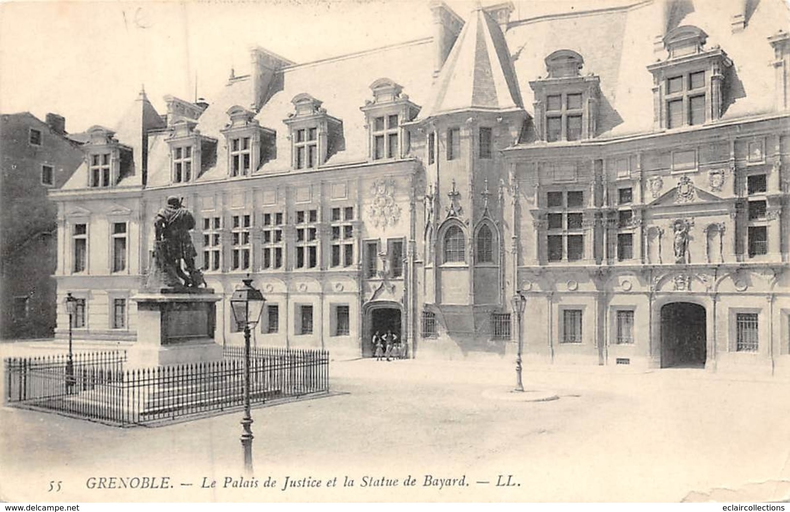 Thème   Justice.   Palais De Justice De:      38   Grenoble .Statue Bayard                (voir Scan) - Sonstige & Ohne Zuordnung
