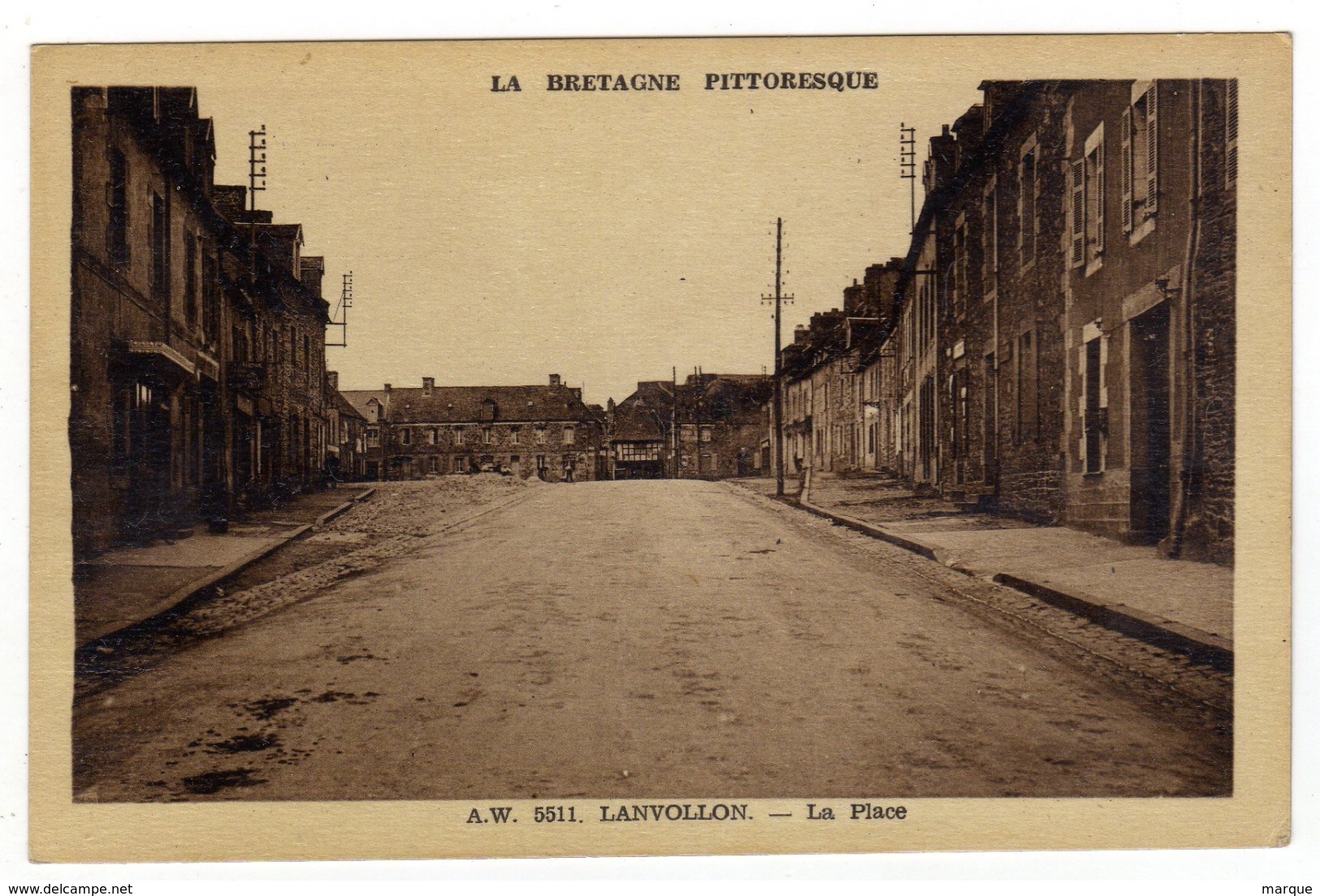 Cpa N° 5511 LANVOLLON La Place - Lanvollon