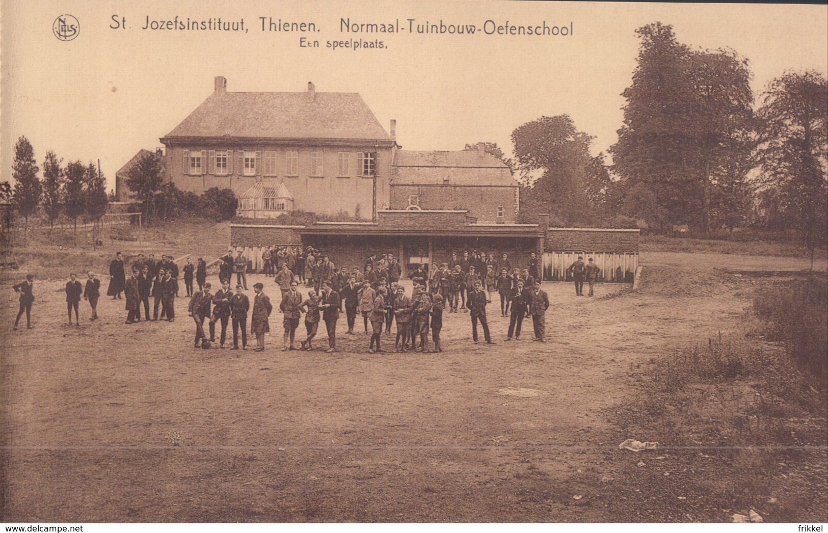 Tienen St. Jozefsinstituut Thienen Normaal-Tuinbouw-Oefenschool Een Speelplaats - Tienen