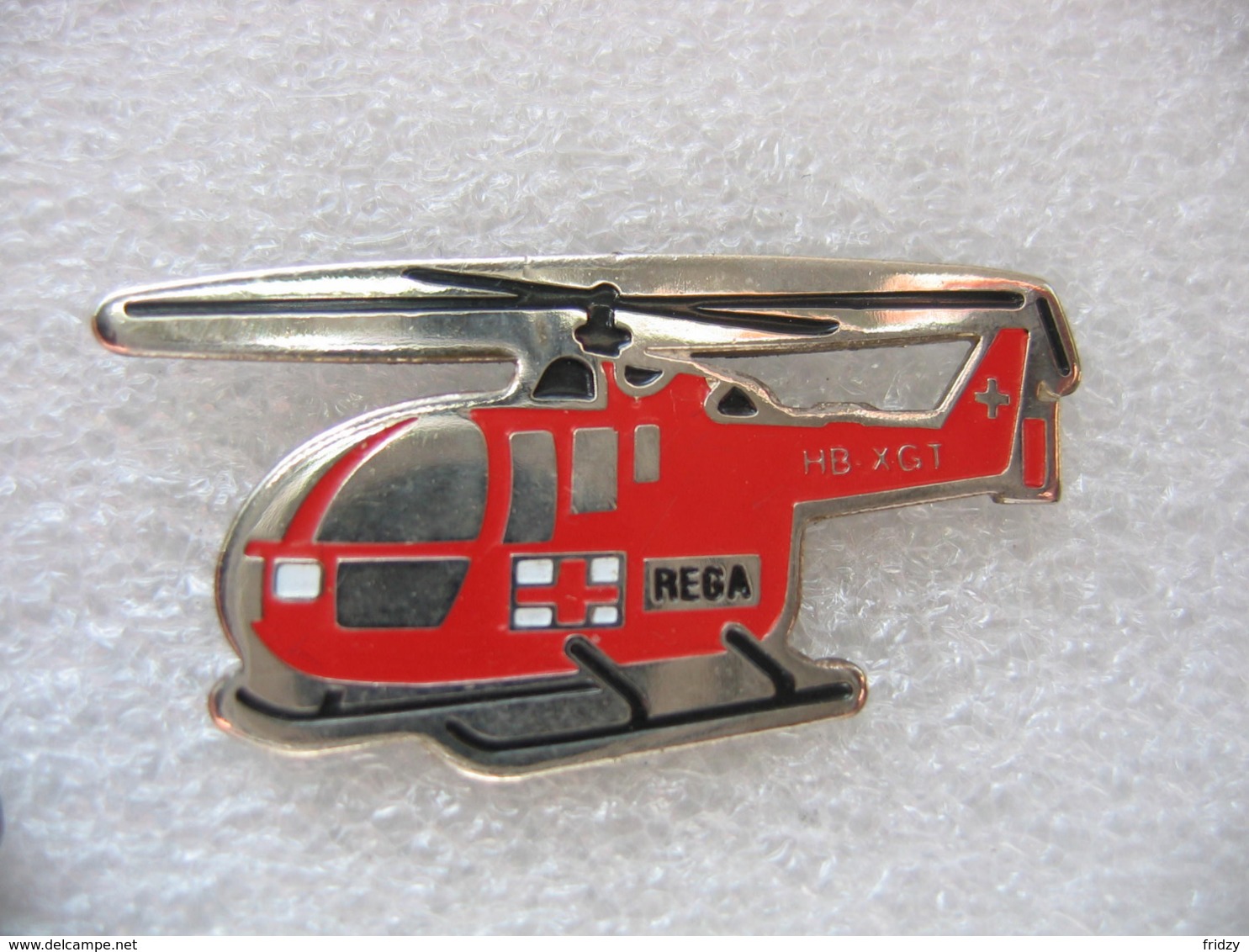 Pin's Hélicoptere HB XGT De La Réga (Garde Aérienne Suisse De Sauvetage) - Avions