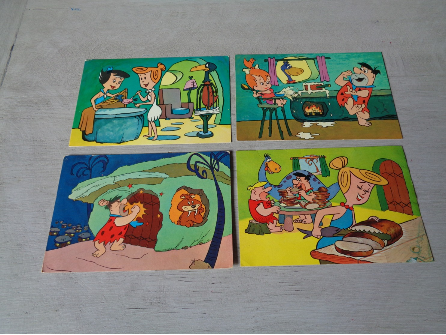 Beau Lot De 10 Cartes Postales De Fantaisie Flinstones 1964 - 1966    Mooi Lot 10 Postkaarten Van Fantasie T V - Reeks - 5 - 99 Postcards