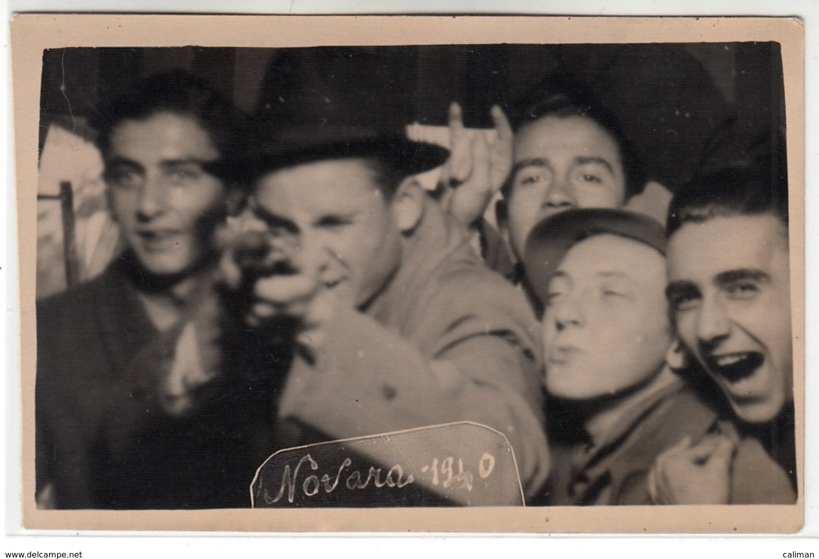 GIOSTRA LUNA PARK TIRO A SEGNO SHOOTING STAND TIR A LA CARABINE - FOTO ORIGINALE NOVARA 1940 - Persone Anonimi