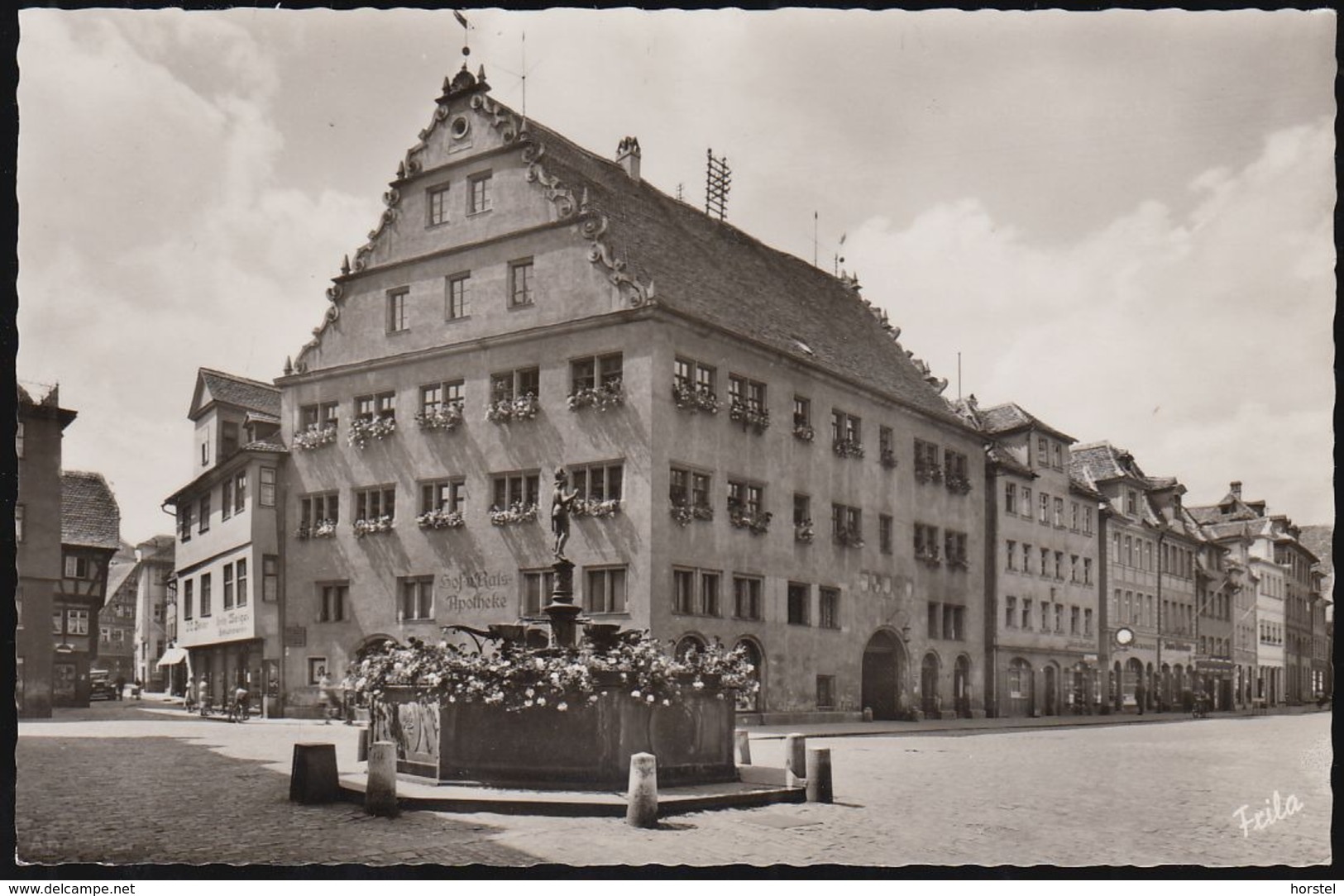 D-91522 Ansbach - Rathaus - Markgraf Georg Brunnen - Straßenansicht - Car - Oldtimer - Ansbach