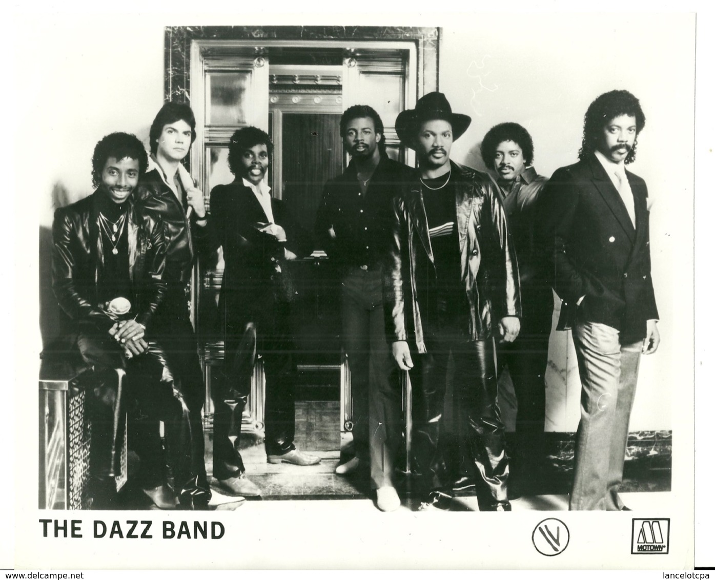 PHOTO DE PRESSE 18X24 / THE DAZZ BAND - FUNK AMERICAIN - MARS 1983 - Célébrités