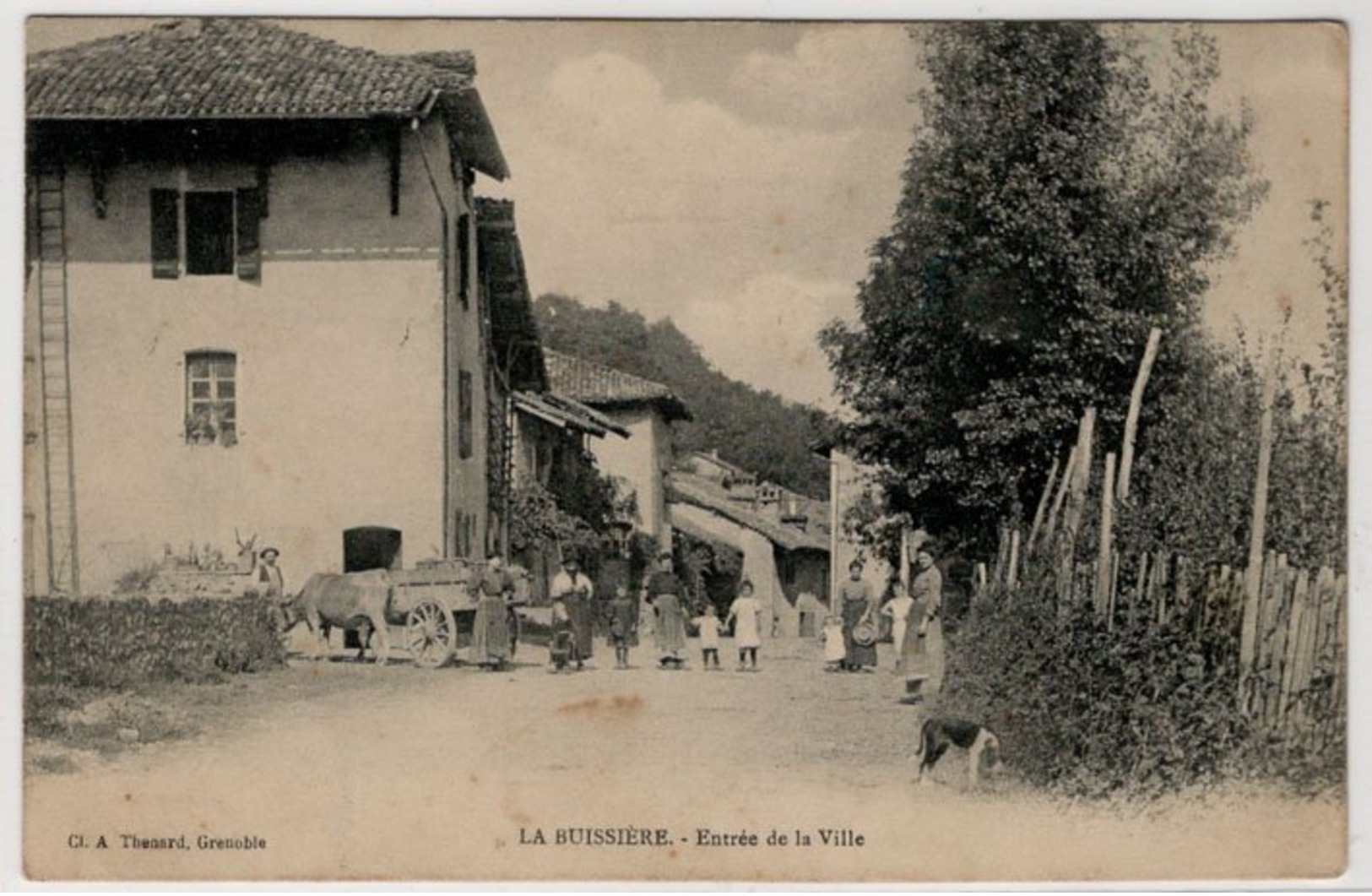 CPA LA BUISSIERE  -  Entrée De La Ville - Andere & Zonder Classificatie