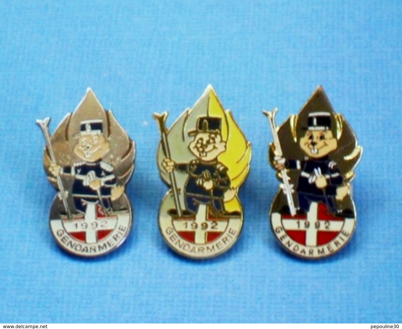 1 PIN'S //  ** JEUX OLYMPIQUES 1992 ALBERTVILLE / GENDARMERIE / OR / ARGENT / BRONZE ** . (Pin'Story) - Militaria