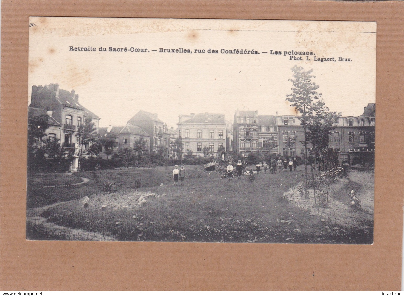 CPA Bruxelles, Retraite Du Sacré-coeur, Bruxelles, Rue Des Confédérés, Les Pelouses, Animée, Rare ++ - Enseignement, Ecoles Et Universités