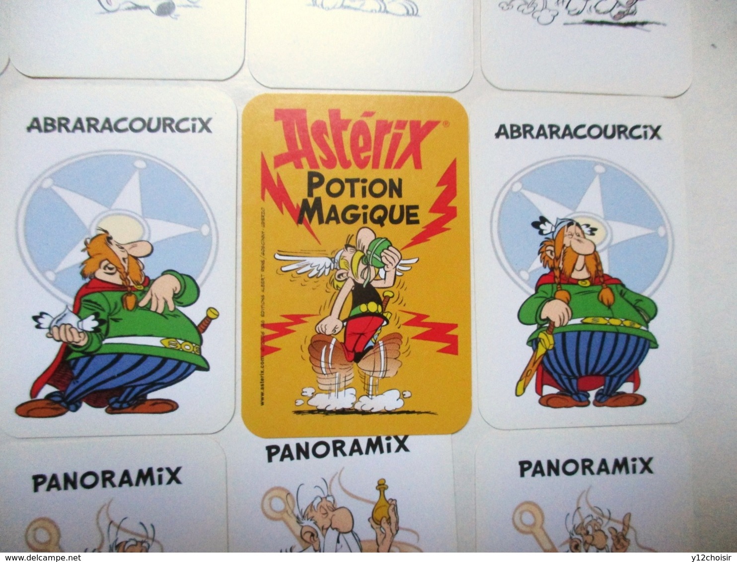 JEU DE 56 CARTES ASTERIX OBELIX IDEFIX ABRARACOURCIX PANORAMIX FALBALA ASSURANCETOURIX POTION MAGIQUE - Autres & Non Classés