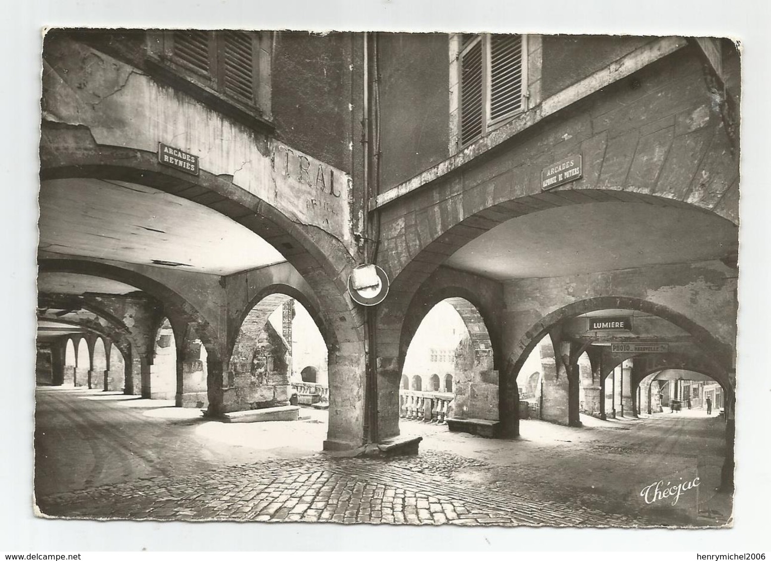 12 Aveyron Villefranche De Rouergue Arcades Et Hotel Rennaissance Ed Théojac - Villefranche De Rouergue