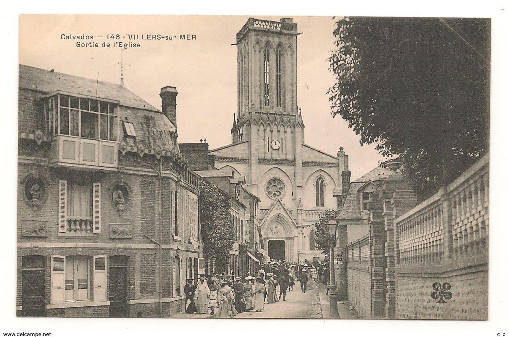 Villers Sur Mer -  Sortie De L'Eglise -  CPA° - Villers Sur Mer