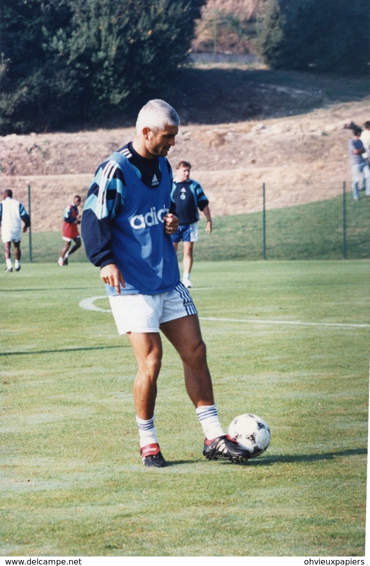FOOTBALL  La Star Italienne FABRIZIO RAVANELLI  Arrive à L'olympique De Marseille En 1997 - Sports