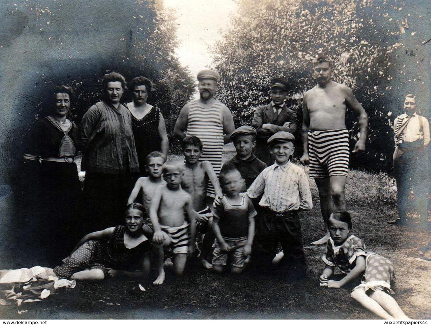 8 Amusantes & Rares Photos Originales Rigolade Et Baignade En Famille, Déguisement Et Marmaille Vers 1900/10 - Personnes Anonymes