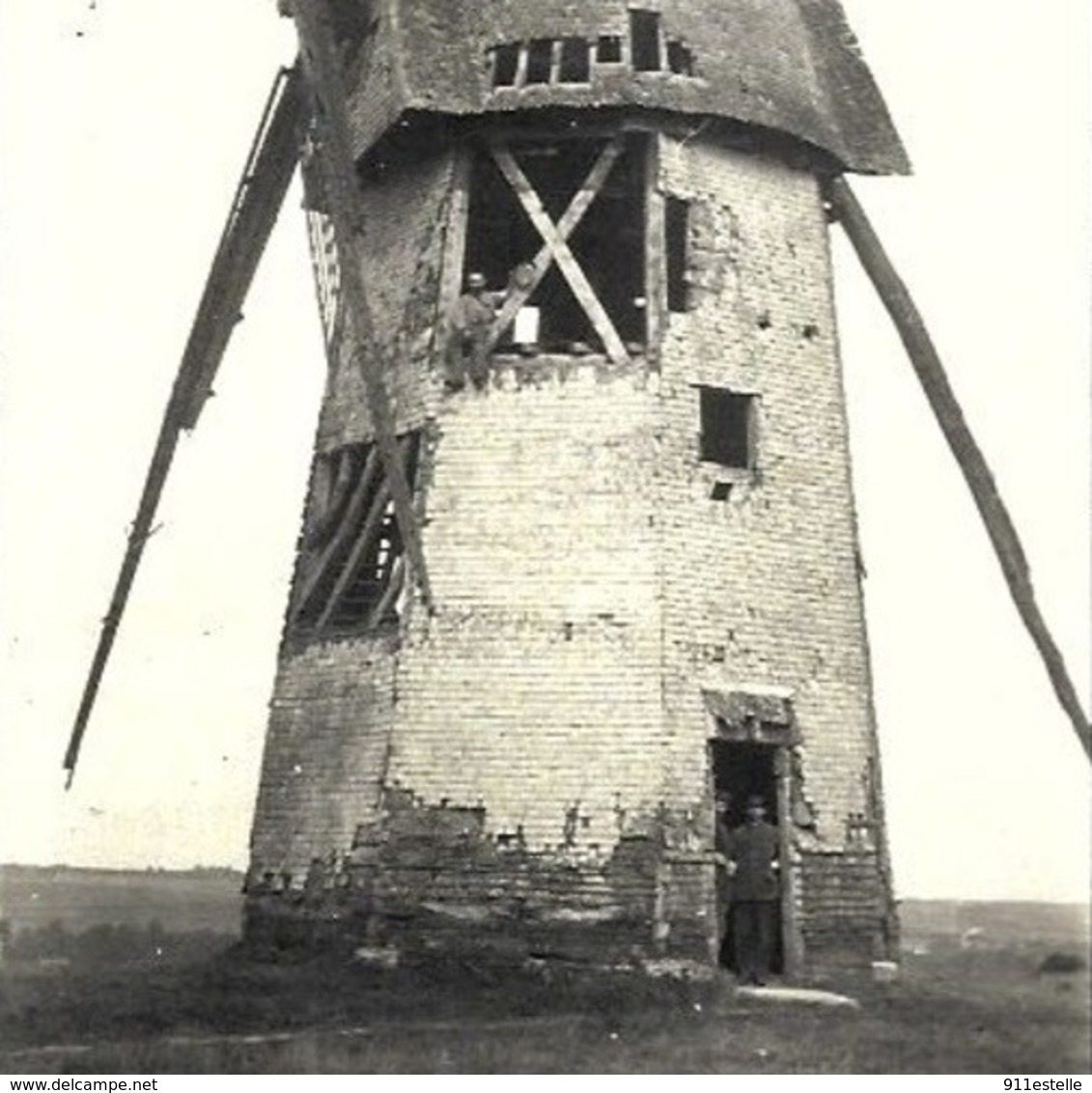 62 LE VIEUX MOULIN De  NOREUIL ???   . SOLDATS   Dans  Le Moulin à VENT à  SITUEE - Mulini A Vento