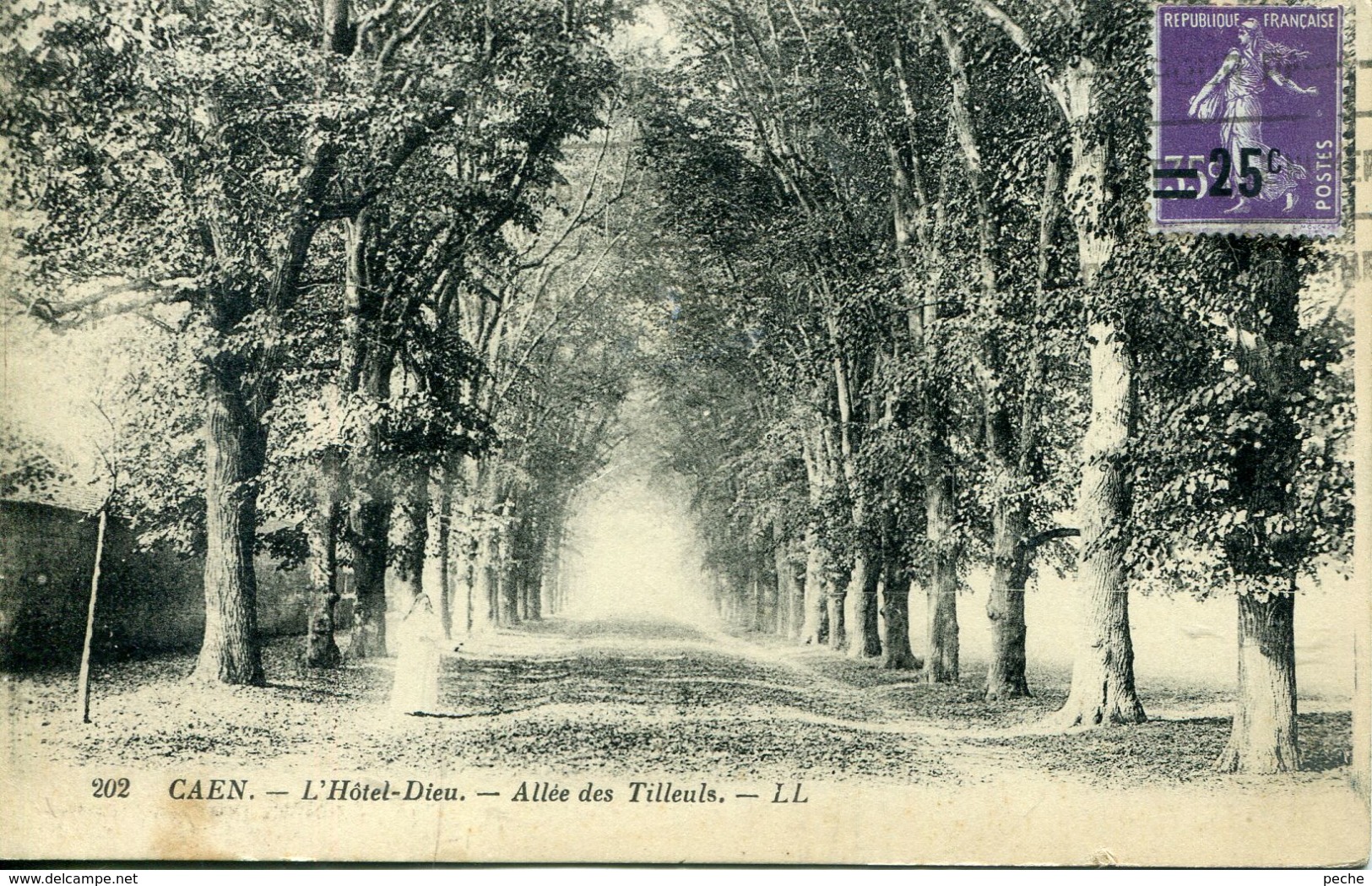 N°77236 -cpa Caen -l'hôtel Dieu -allée Des Tilleuls- - Caen