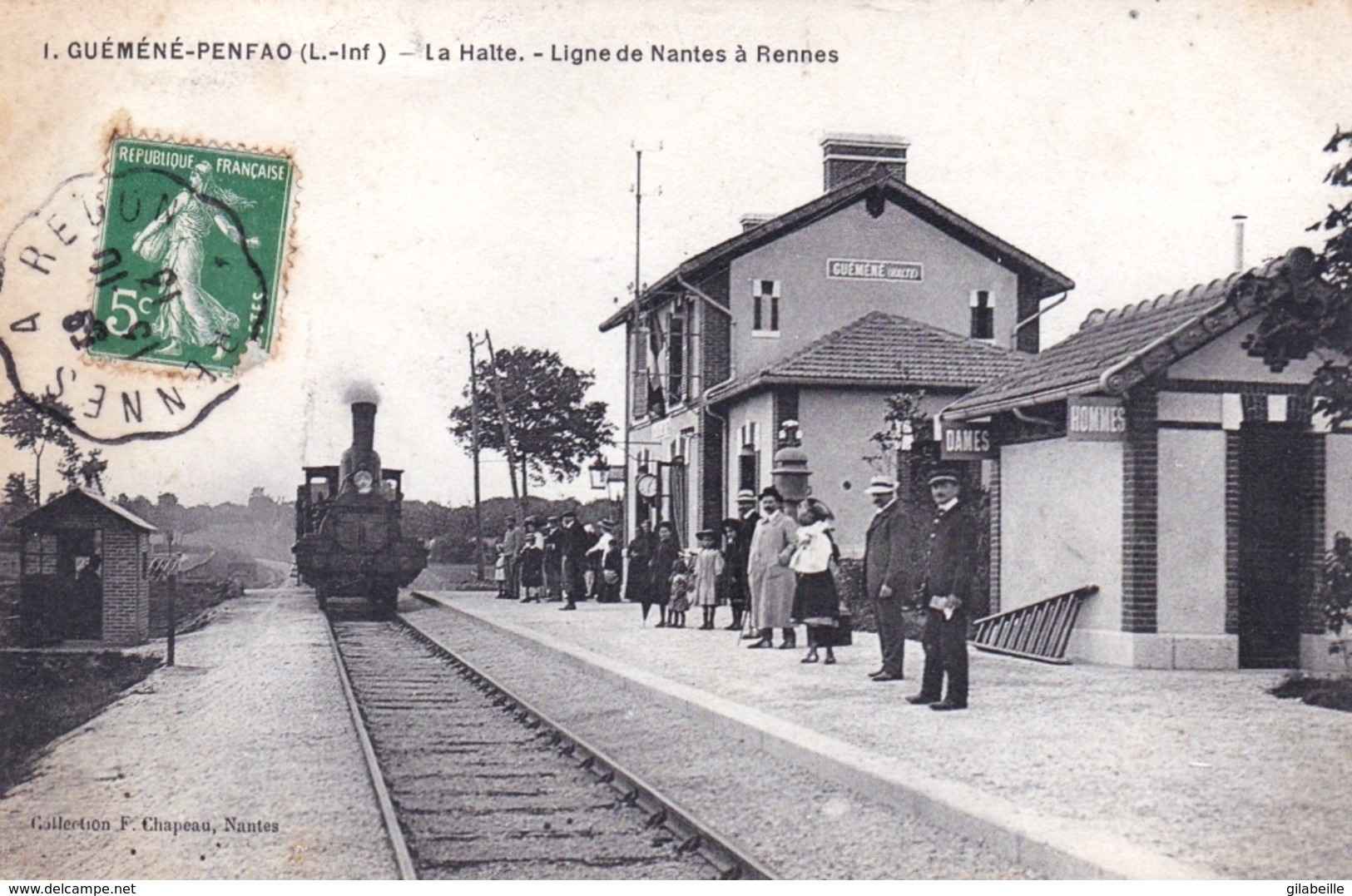 44 - Loire Atlantique -  GUEMENE PENFAO - La Halte - Ligne De Nantes A Rennes - Train Vapeur En Gare - Guémené-Penfao