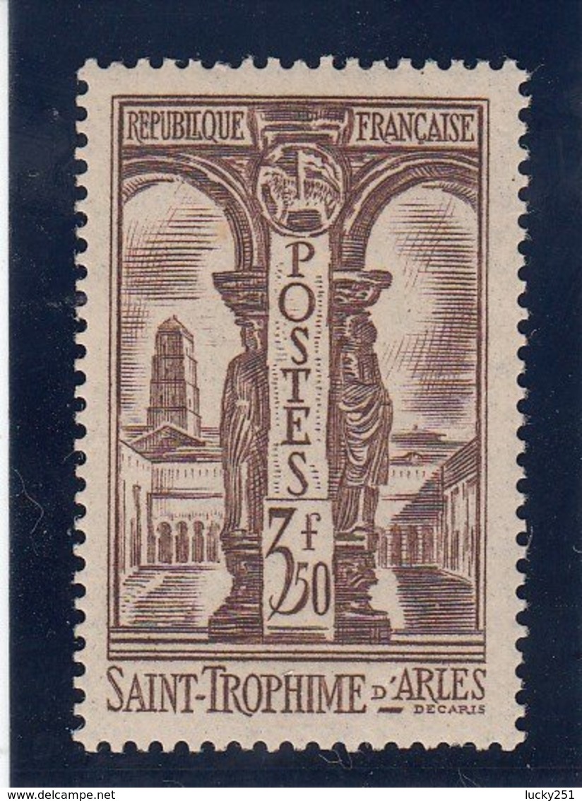France - 1935 - N°Y.T. 302** Cloitre De St-Trophime à Arles - Nuovi