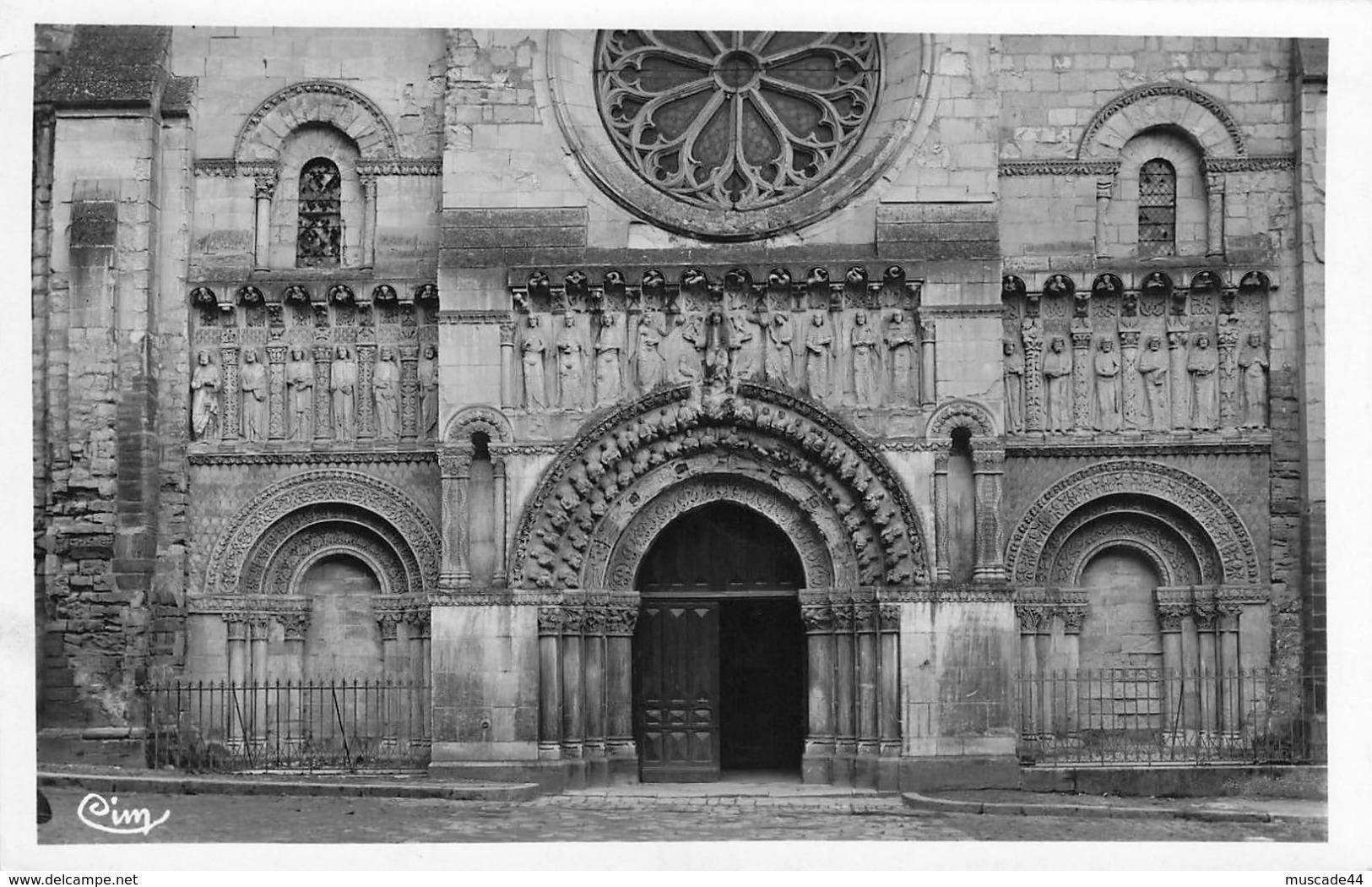 THOUARS - L EGLISE ST MEDART - Thouars