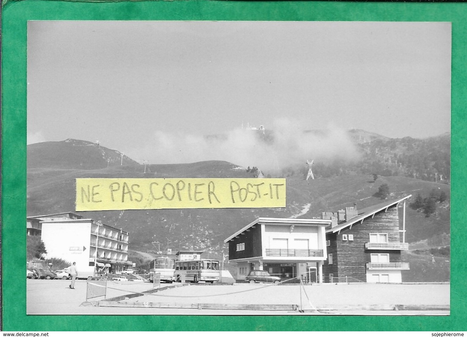 Photo Originale Chamrousse (38) La Résidence Gare SNCF Télésiège Les Aiguilles L'Aiguille 2scans Autocars - Lieux