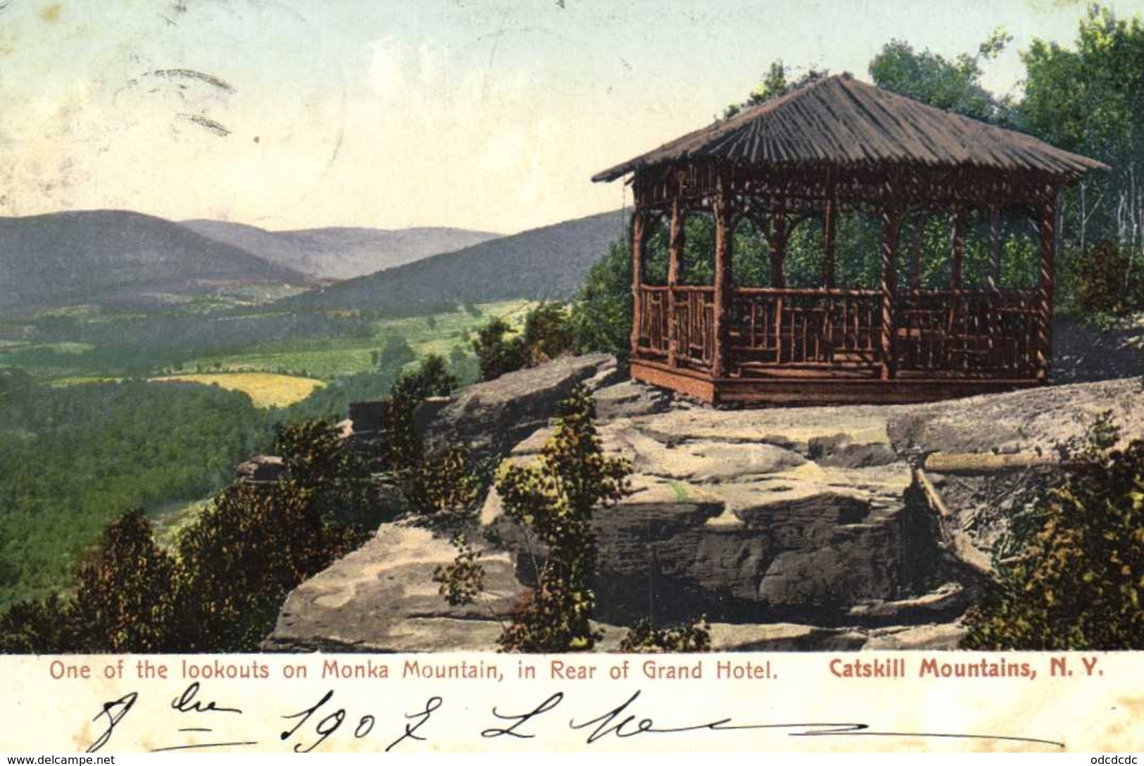 One Of The Lookouts On Monka Mountain ,i, Rear Of Grand Hotel Catskill Mountains N Y Colorisée RV Beau Timbre - Autres & Non Classés