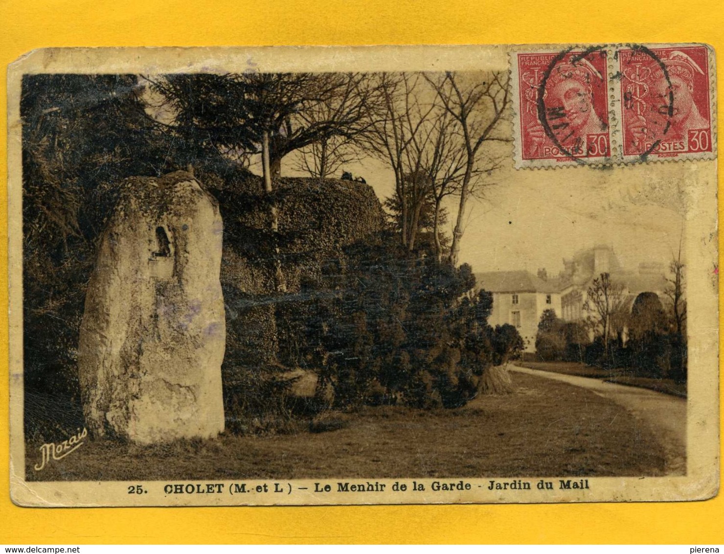 49Ch36 - CHOLET - Jardin Du Mail - Menhir - Cholet