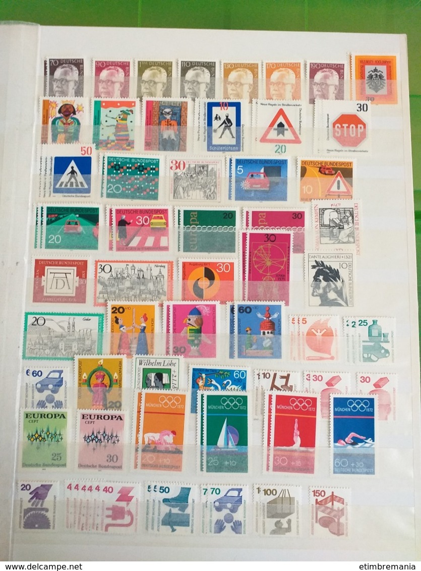 LOT N° e 1039  ALLEMAGNE un classeur de timbres neufs **