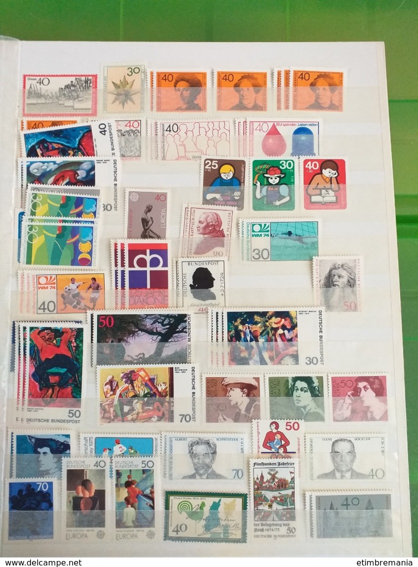 LOT N° e 1039  ALLEMAGNE un classeur de timbres neufs **