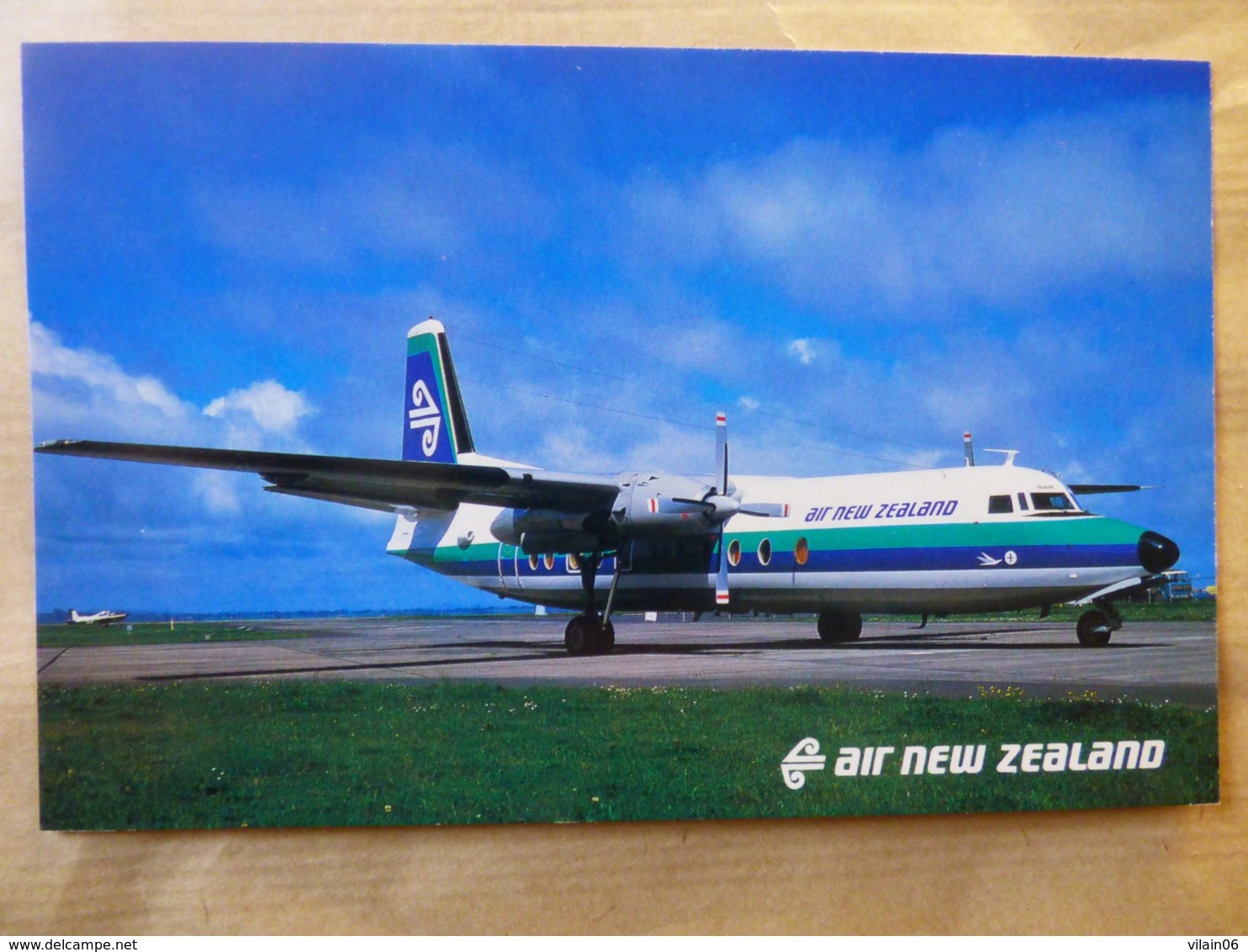 AIR NEW ZEALAND   FOKKER 27    AIRLINE ISSUE / CARTE COMPAGNIE - 1946-....: Ere Moderne