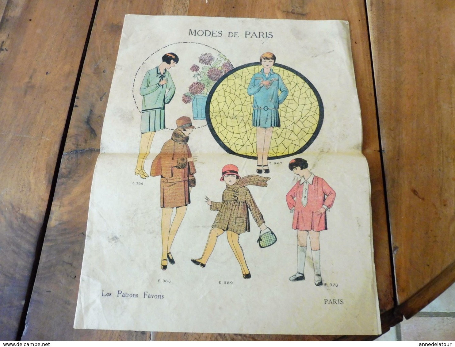 Vers 1930  Double Feuille Libre (4 Pages)  MODES De PARIS - Les Patrons Favoris .pour Dames Et Fillettes - 1900-1940