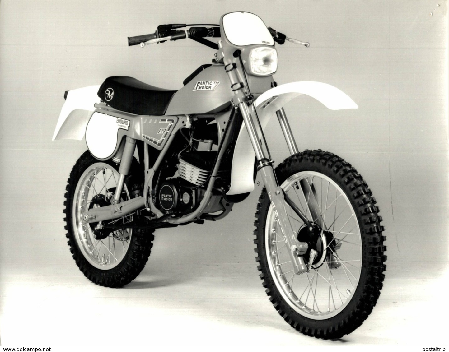 FANTIC MOTOR CROSS  +-24cm X 17cm  Moto MOTOCROSS MOTORCYCLE Douglas J Jackson Archive Of Motorcycles - Otros & Sin Clasificación