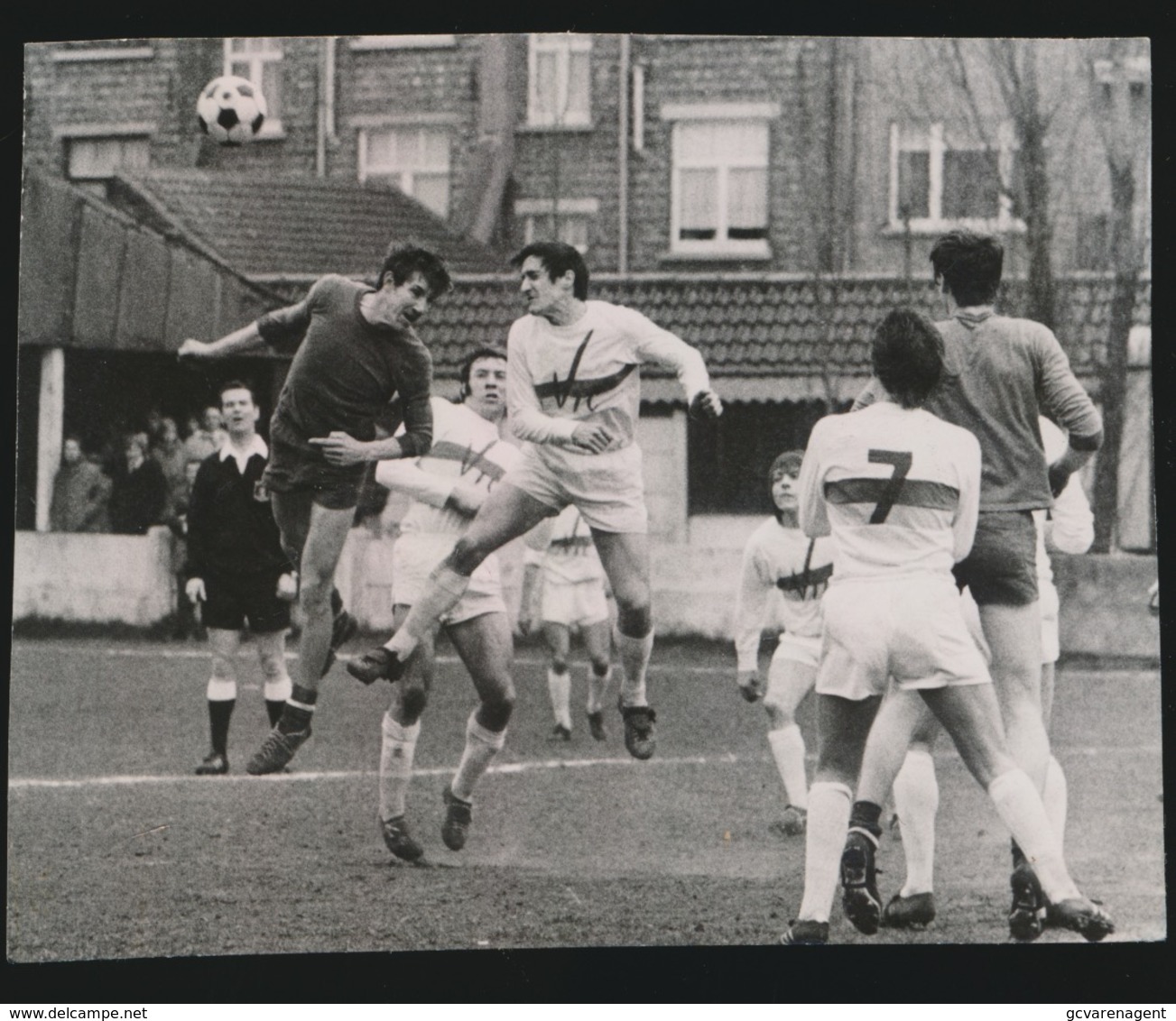 LOVENDEGEM  FOTO 9 X 7 CM  VOETBAL  1973 - Lovendegem