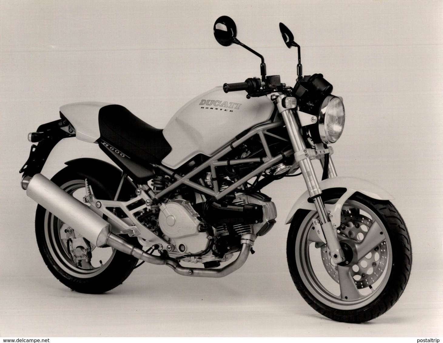 DUCATI MONSTER  +-24cm X 17cm  Moto MOTOCROSS MOTORCYCLE Douglas J Jackson Archive Of Motorcycles - Otros & Sin Clasificación