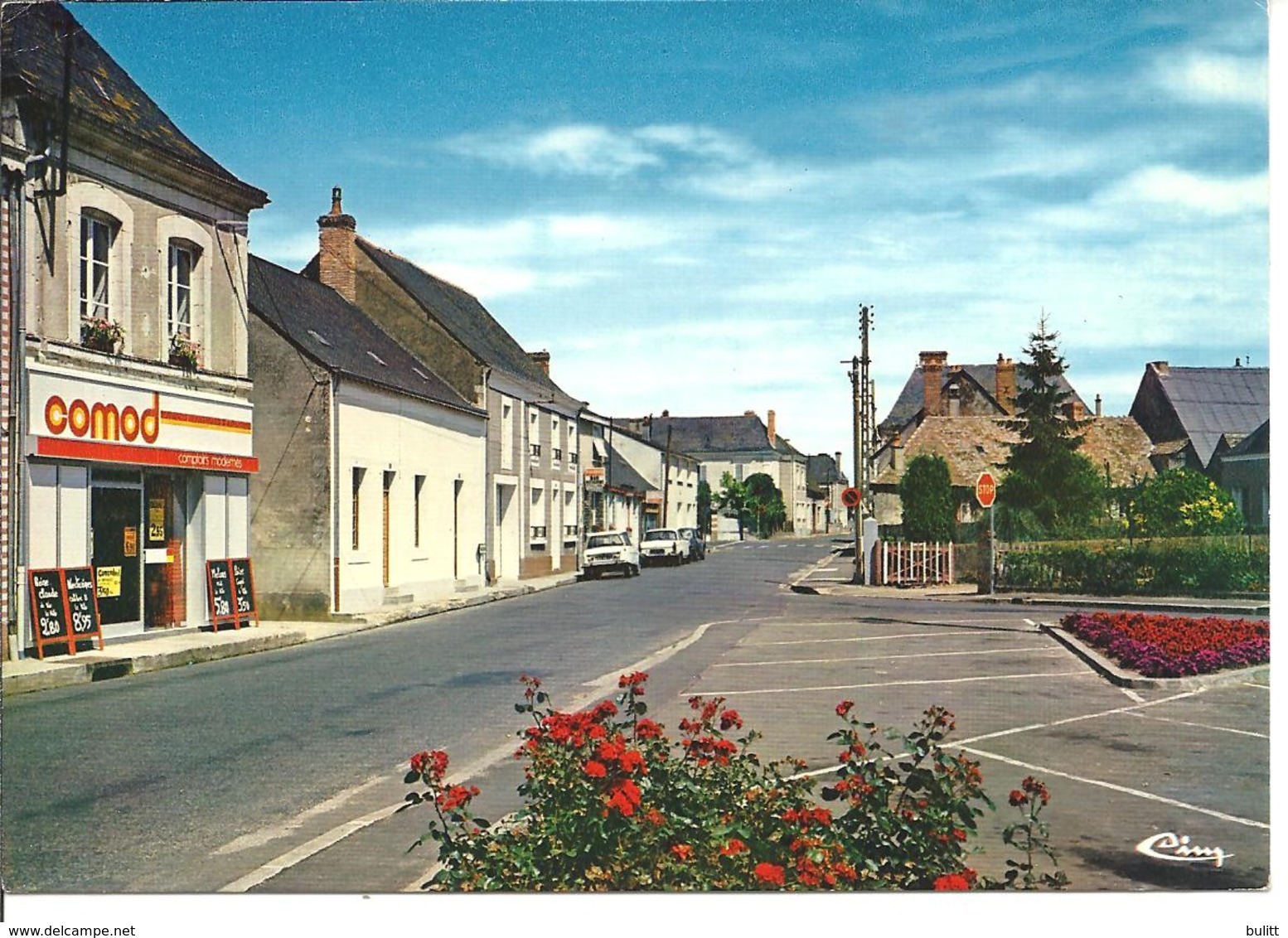 MEZERAY - Rue Principale - Voiture : Citroen Ami 6 - Peugeot 404 - Autres & Non Classés