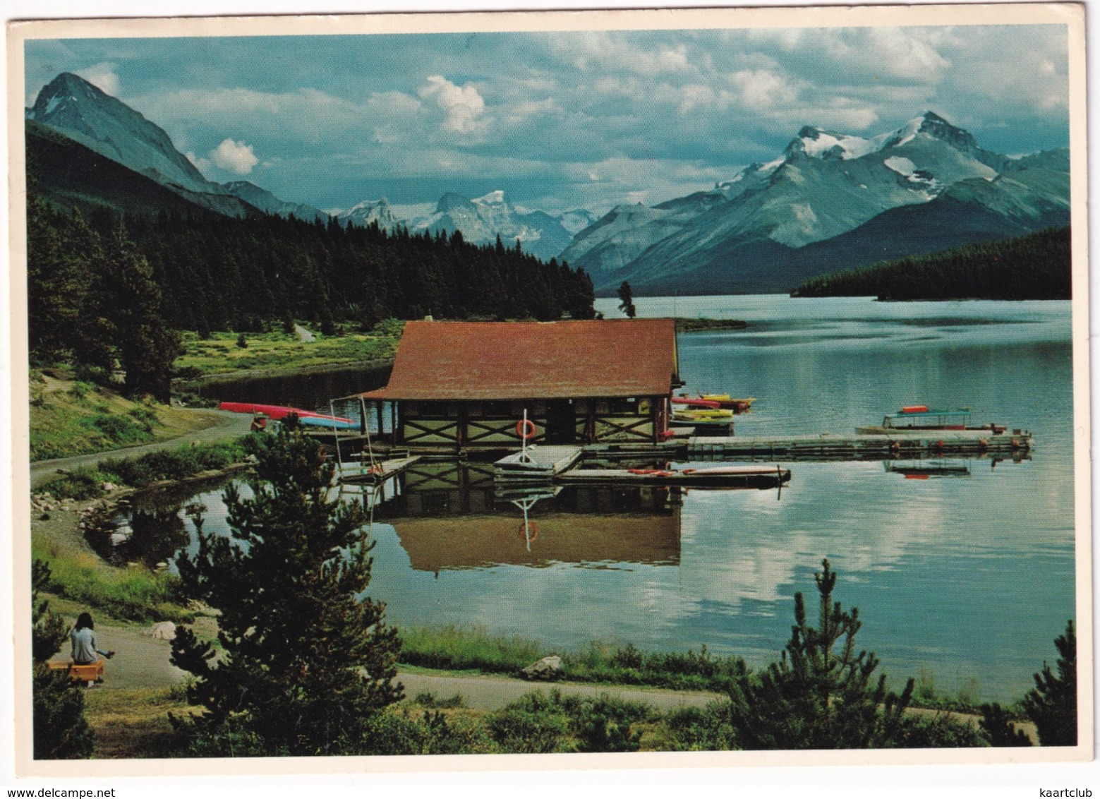 Maligne Lake, Jasper National Park - Boathouse  - (Canada) - Jasper