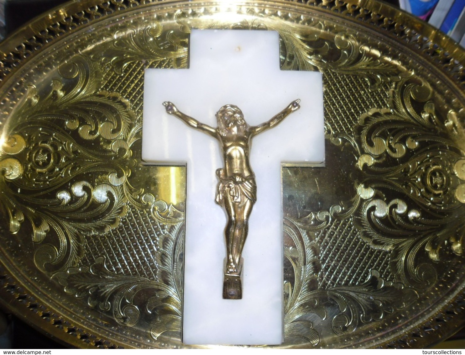 CROIX ANCIENNE JESUS CHRIST En METAL DORE Et MARBRE BLANC 110 Mm X 183 Mm Religion Catholique - Religion & Esotérisme