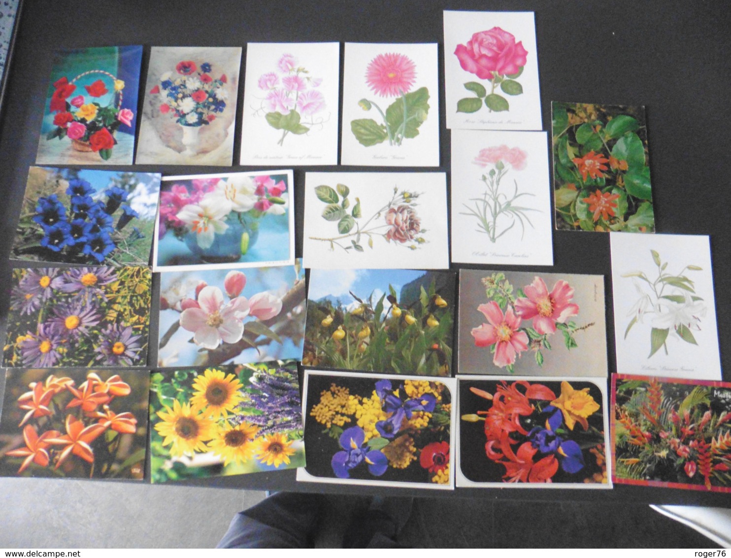 LOT  DE  220  CARTES  POSTALES   DE  FLEURS - 100 - 499 Cartes