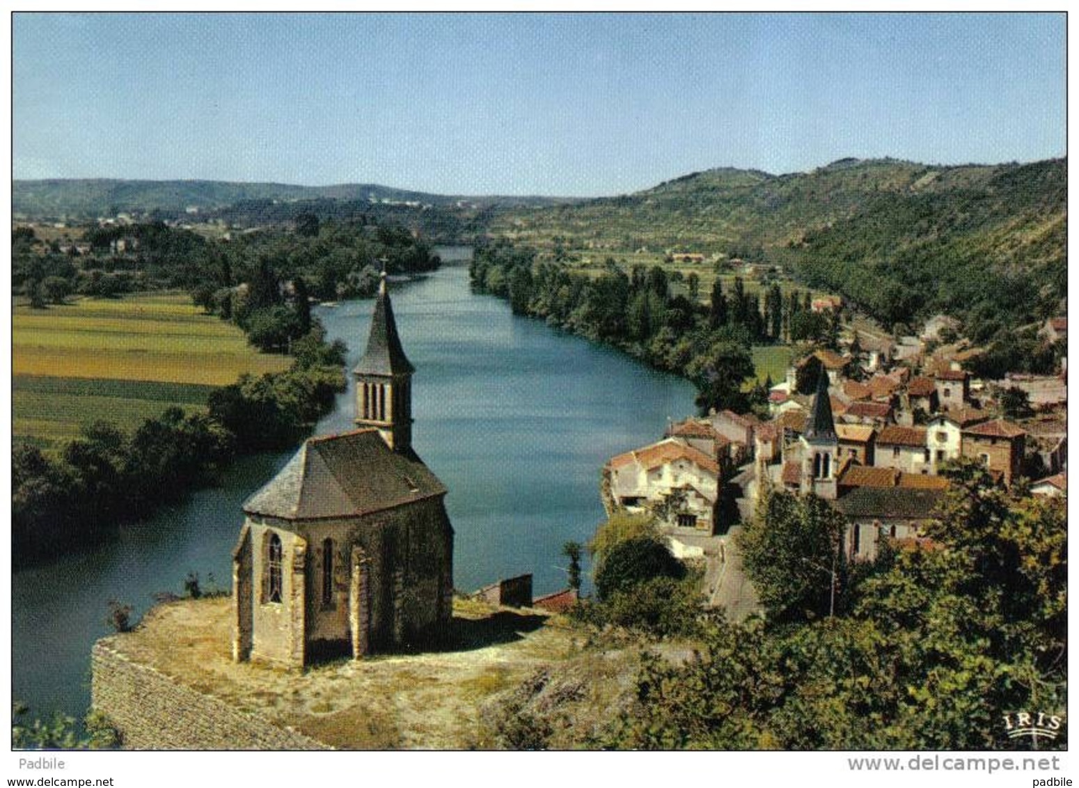 Carte Postale 46. Laroque-des-Arcs Et Sa Chapelle Trés Beau Plan - Autres & Non Classés