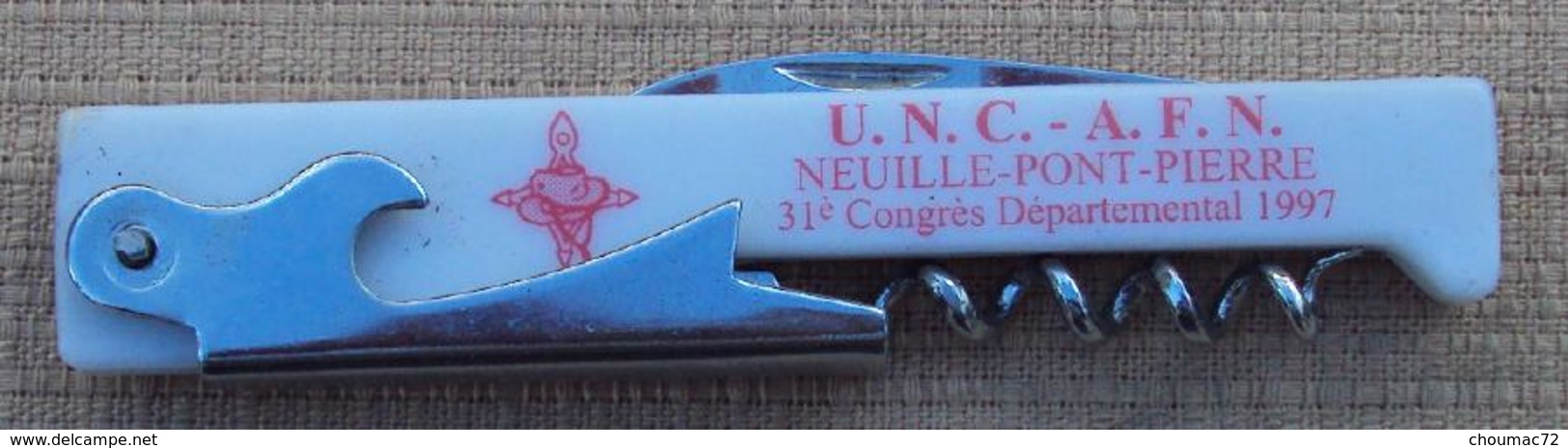 003, Tire-Bouchon Décapsuleur, Limonadier UNC-AFN Neuillé-Pont-Pierre, Bon état Voir Photos, Masse 48 Grammes, Frais De - Bottle Openers