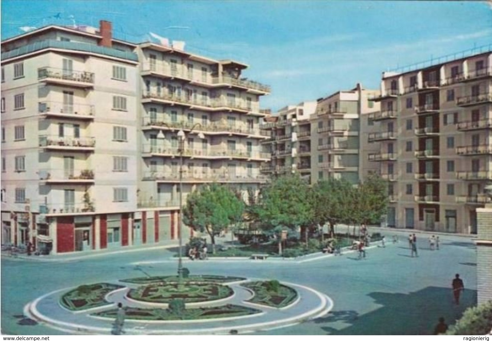 BARI - Molfetta - Piazzale Della Stazione Con Giardini E Nuovi Palazzi - 1963 - Molfetta