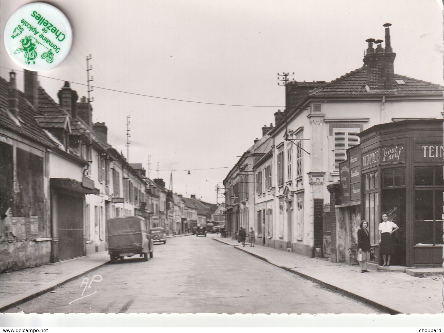 78 - Très Belle Carte Postale Semi Moderne Dentelée  De  BONNIERES   Rue Georges Herrewyd - Bonnieres Sur Seine