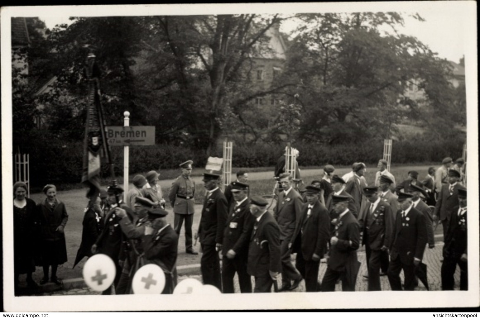 Photo Cp Oldenburg In Niedersachsen, Straßenumzug, Veteranen?, Schützenverein? - Sonstige & Ohne Zuordnung