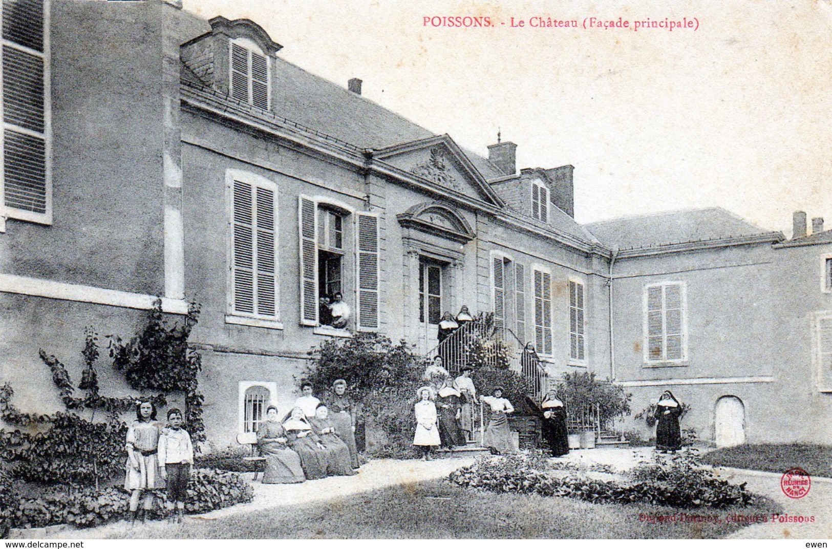 Poissons. Le Chateau. (Façade Principale) Animée. - Poissons