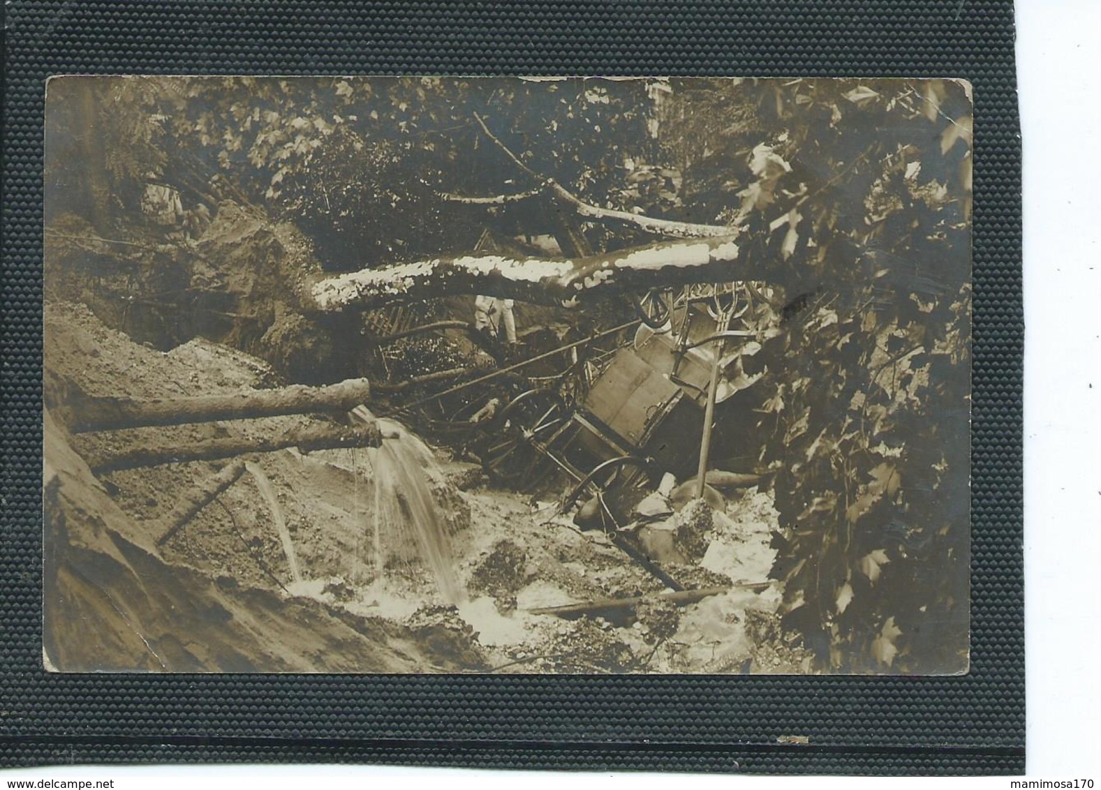 33-ARCACHON-Carte-Photo-Une Vue Animéeb  D'un ACCIDENT De Voiture à Cheval Nuit Du 21 Aout 1911 - Arcachon