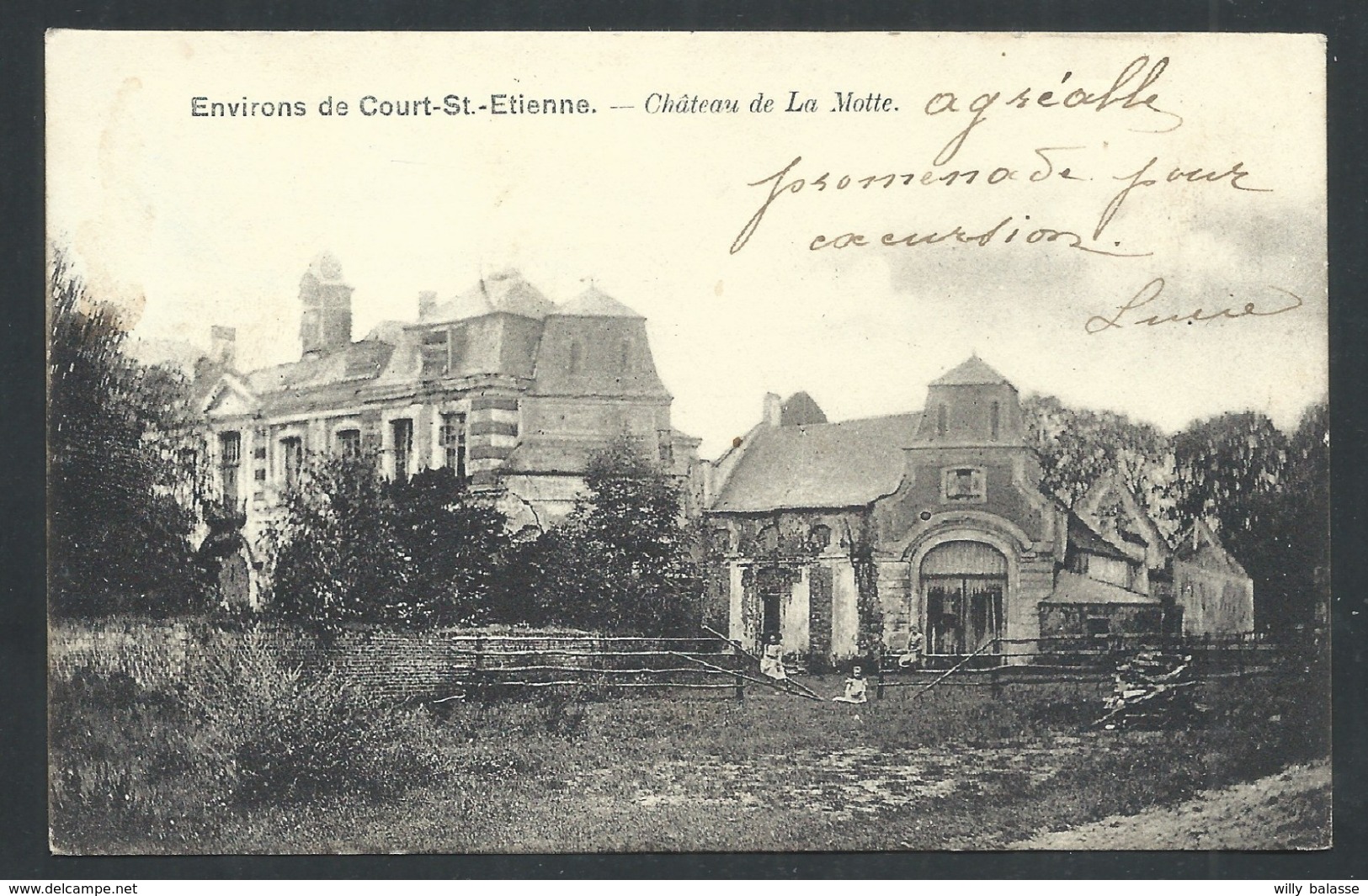 1.1 // CPA - Environs De COURT ST ETIENNE - Château De La Motte  // - Court-Saint-Etienne